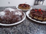 Bolos nade cake morango, doce de leite e po de l. Isabel Mello (48) 3232-4284