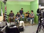 Lehandro Ferreira apresentando seu Programa na TVS BRASIL com a Banda Thelema. 