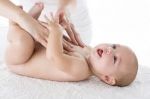 Massagem Shantala � a massagem aplicada em beb�s.