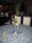 Arranjo de mesa Solitrio com Rosa, mosquitinho e lisianthus