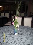 Arranjo de mesa Solitário com Rosa, mosquitinho e lisianthus