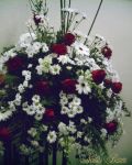 Arranjo de cerimônia em flor do campo, gérberas e rosas
