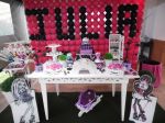 Tema Monster High - Mesa firo liro