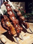 Churrasquerio, Gar�om
Para sua comodidade e de seus convidados levamos at� voc� o sensacional servi�o de Buffet de Churrasco com petisco e mesa de almo�o montada.

B�nus:
>>>>Open bar de caipvodkas com 5 frutas da esta��o.>>Acompanhamento;
Arroz branco
Farofa de bacon
Molho � campanha
Maionese
Salada verde
Feij�o tropeiro
Salpic�o

>>>>>Sobremesa;
Banana assada com sorvete de creme

>>>>>>Material de apoio;
Pratos de lou�a
Talheres
Travessas e baixelas de mesa
Toalha da mesa principal e dos convidados

>>>>>>>Equipe de Apoio;
Gar�ons
Churrasqueiros
Equipe de cozinha

Crit�rios:

1. M�nimo de 50 [cinquenta] pessoas;
2. O servi�o tem dura��o de 5 hs contadas a partir do hor�rio estipulado pelo cliente, podendo haver horas adicionais;
3.Crian�as de 0 a 6 anos n�o pagam, 7 a 12 anos pagam 1/2;

Pode conferir, voc� vai gostar e ainda mais

Equipe de Apoio

Oferecemos:

>Gar�ons
>>Gar�onetes
>>>Copeiras
>>>>Fritadeiras
>>>>>Churrasqueiros
>>>>>>Barman

Uma Equipe altamente qualificada, uniformizada, com pontualidade e responsabilidade.[Comprometimento para 05 horas de festa], podendo ter horas adicionais.