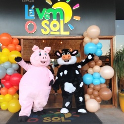 Animao de Festas com Personagens vivos, Servios para festas infantis, corporativo, escolas, Feiras e Eventos, entre em contato WhatsApp (11) 99880-1618 #personagensvivosparafestas #cover #cosplay #festa #evento #aniversario #loja #personagensvivos #personagem #personagens #festainfantil #animao #princesas #princesa #cover #lindos #turma #vaca #vaquinha #porco #porquinho #fazenda #fazendinha #animais #safari
