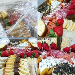 BoxAntepastos.
Tamanho Padrão, serve fartamente 02 pessoas OU 04 pessoas como entrada antes de almoços e jantares.