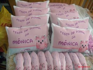 almofadas 20x30cm e tampa olhos personalizadas
com o tema de sua festa