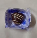 Bombom de corao chocolate ao leite - R$ 55,00 o cento na caixinha branca