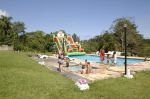PISCINA COM TOBOG TIGRO.