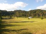 Extensa rea gramada, que pode ser utilizada como campo de futebol, instalao de tendas, palcos ou estacionamento