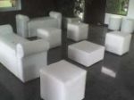 Lounge 14 (02 recamiers;01 mesa de centro;04 puffs cubo 1 lugar;04 puffs cilíndrico 1 lugar)Só clikar na foto que ela aumenta