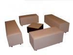 Lounge 22 (02 puffs retangular 2 lugares,02 puffs retangular 3 lugares,01 mesa de centro cubo )