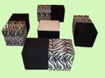 Lounge 26 (01 mesa de centro,08 puffs cubo 1 lugar)