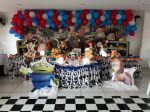 21/04/18 Bernardo 1 ano em Toy Story