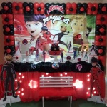 #LadyBug 
Mesa com tecido