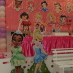 Princesas baby com tela de bal�es