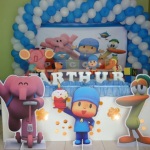 Decoração Pocoyo - para menina acrescentamos ou trocamos por cor rosa nos detalhes .
