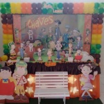#decoracaochaves com tela nos balões