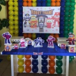 Robot Trains
Montamos com cubos de luz tamb�m
#decoracaorobottrains