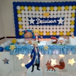 Pequeno pr�ncipe com display do desenho atual da Discovery kids