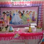 #princesasdisney 
Decora��o com telas de bal�es