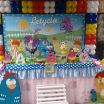 Galinha pintadinha  mesa com com tecido 
#galinhapintadinha
