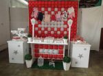 Decoração clean branco com vermelho ( Chá de bebe)