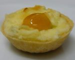 quiche de queijo com geleia de damasco