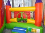 PISCINA DE BOLINHAS INFLÁVEL MOD CASTELO 3 X 3