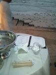 mesa cerimonial, na praia