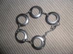 Pulseira Argolas.

Apenas R$ 2,00 + frete.

Para comprar esta pea  s enviar um email para: vintage-brecho@bol.com.br.