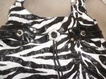 Bolsa Gabrielli
Estilo Animal Print, com detalhes próximo às alças.
Produto usado.
Apenas R$ 7,00 + frete.
(para comprar esta peça, entre em contato através do email vintage-brecho@bol.com.br)
