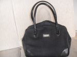 Bolsa Karen.
Cor Preto.
Apenas: R$ 12,00 + frete.
(para comprar esta peça, entre em contato através do email vintage-brecho@bol.com.br)