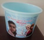 Balde de pipoca personalizado com foto Frozen.  Em qualquer tema.  1,5L. VAZIO. baldinho + adesivo.