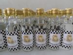 Garrafinha com cachaça -
