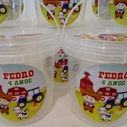 BALDINHO TRANSPARENTE COM TAMPA, 500ML, PERSONALIZADO. Fazendinha.